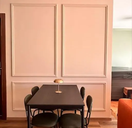 Apartmán Luxury With Indoor Jacuzzi St. Paul's Bay